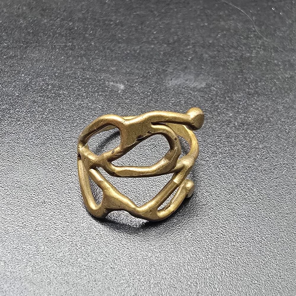 Vintage Sculptural Brass Ring Size 6 Abstract Brutalist Jewelry - Picture 2 of 7